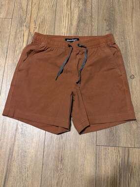 Maamgic Men's 5-Inch Stretch Quick Dry Swim Trunk Hybrid Shorts in Rust Brown